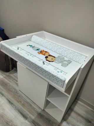 Cambiador de bebé blanco