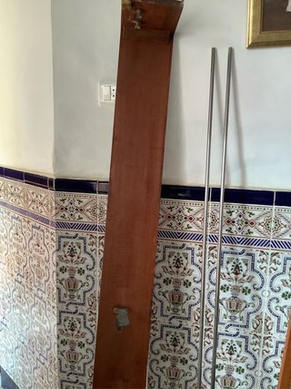 Galería para cortina de madera y metal