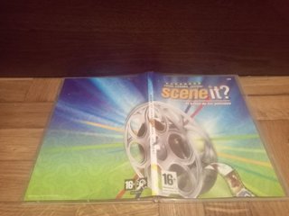 Scene It? Xbox 360 + 4 Mandos Big Button
