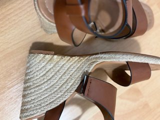 Sandalias Zara Cuña Marrón Talla 37