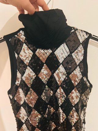 Top lentejuelas negro y plata