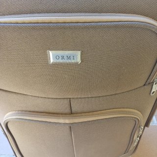 Maleta cabina extensible ORMI marrón.