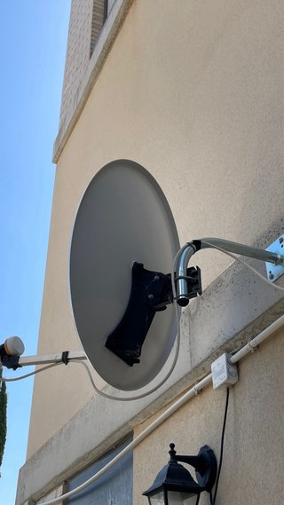 Antena Parabólica Blanca