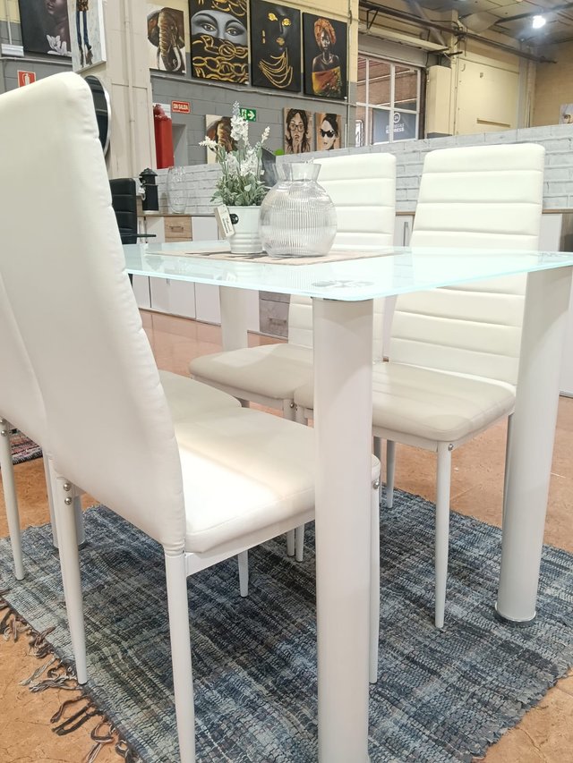 Mesa de cristal DT-18