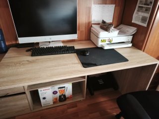 Escritorio modular  de madera