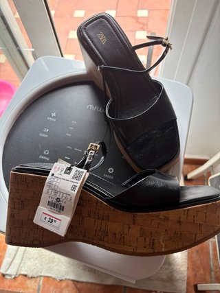 Sandalias ZARA Negras Talla 39
