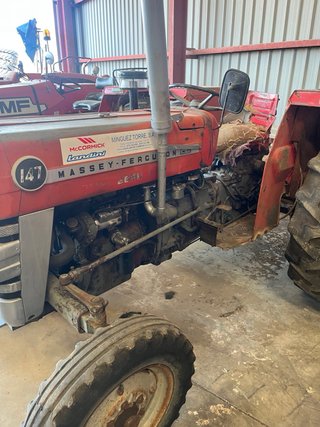 Tractor Massey Ferguson 147