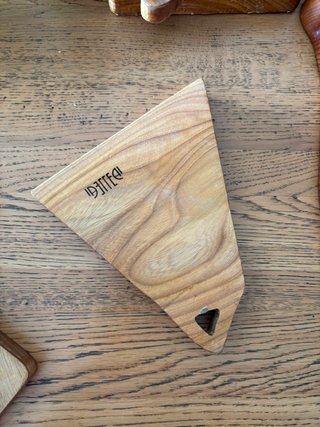 Tagliere in legno forma triangolare