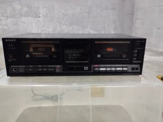 Equipo de música SONY antiguo