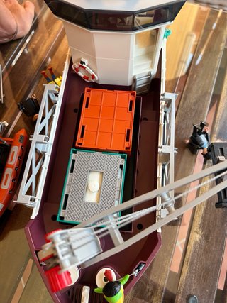 Barco de carga Playmobil con lancha