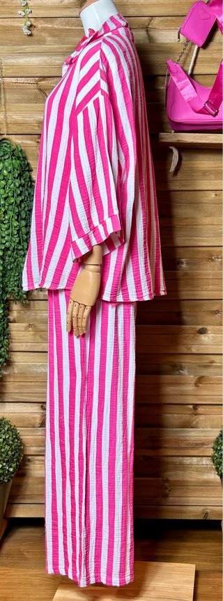 Conjunto pantalón y camisa rayas