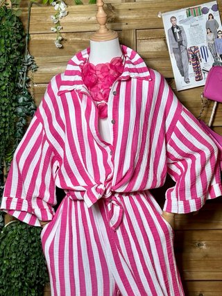 Conjunto pantalón y camisa rayas