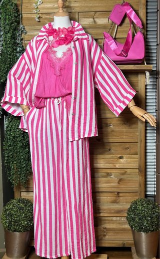Conjunto pantalón y camisa rayas