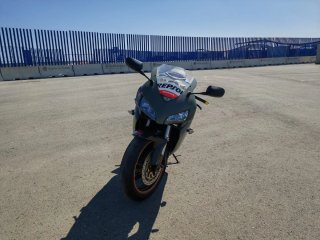 Honda CBR 1000 RR 2005