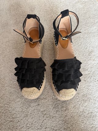 Sandalias negras plataforma esparto