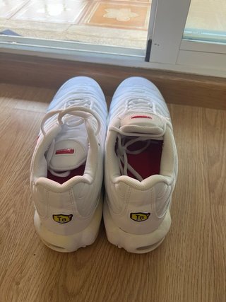 Zapatillas Nike TN Supreme Blancas Rojas