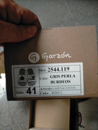 Zapatillas de ir por casa.