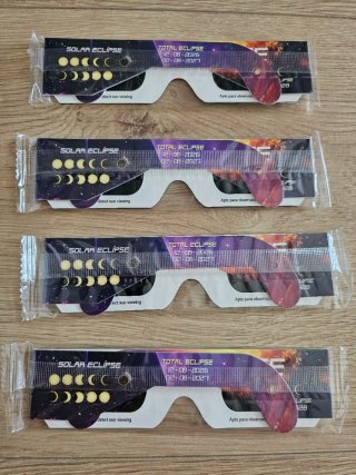Gafas de eclipse solar homologadas