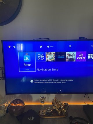 PS4 Slim Negra + Juegos y Mandos
