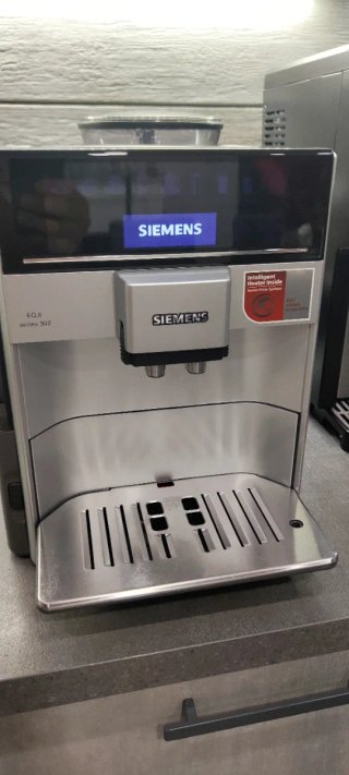 Macchina Caffè Siemens EQ.6 300