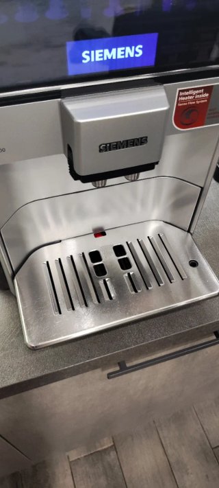 Macchina Caffè Siemens EQ.6 300
