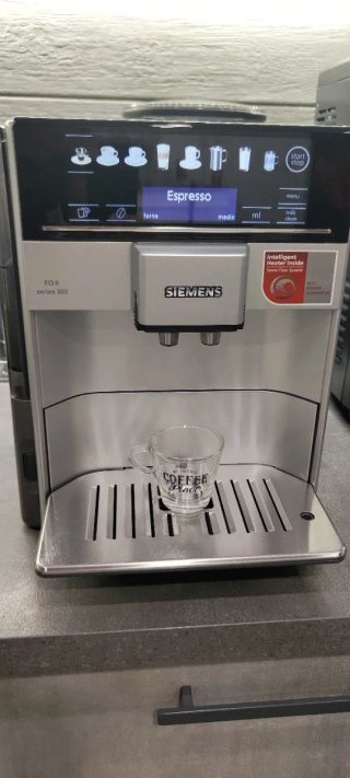 Macchina Caffè Siemens EQ.6 300