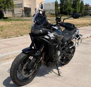 CFMOTO 700MT Adventure/Touring Negra