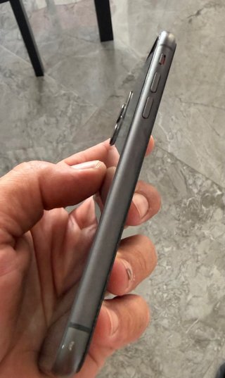 iPhone 11 Apple