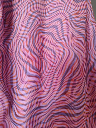 Vestido corto ajustado estampado Talla S
