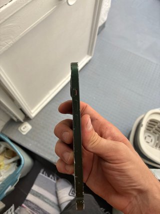 iPhone 12 Trasera Rota Verde