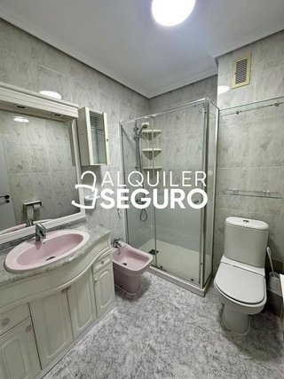 Piso en alquiler en Valderas - Los Castillos en Alcorcón