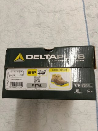 Zapatos de seguridad hombre marrones y amarillos