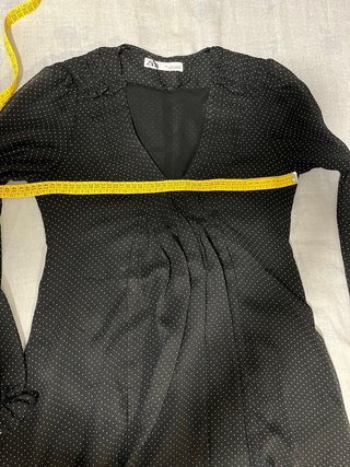 Vestido Zara negro lunares blanco mini