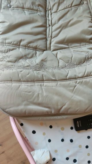 Saco para silla de paseo beige marca tuc tuc