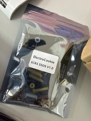 Caja Mini PC ElectroCookie para Raspberry Pi 5
