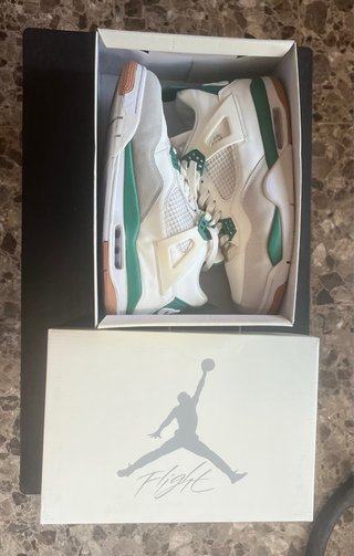 Jordan 4 SB Pine Green