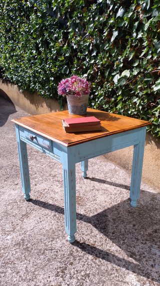 Mesa auxiliar restaurada madera maciza