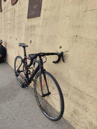 Bicicleta de carretera Cannondale de carbono