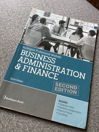 Libros de ingles de 1° administración y finanzas