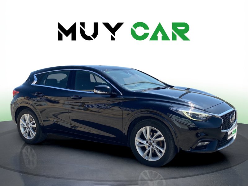 Infiniti Q30 1.6T 90 kW (122 CV) - foto 1