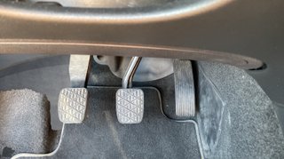Infiniti Q30 1.6T 90 kW (122 CV)