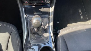 Infiniti Q30 1.6T 90 kW (122 CV)