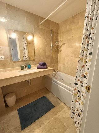 Piso en venta en Calaburra - Chaparral en Mijas