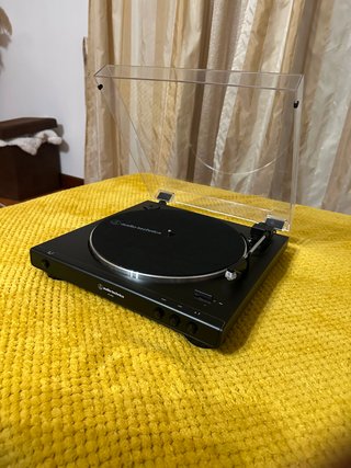 Audio-Technica AT-LP60X + 5 Vinis