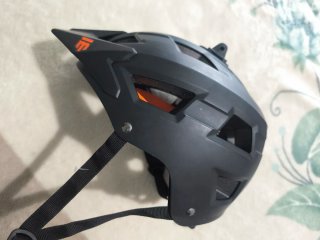 Casco Ciclismo Mongoose Negro con Soporte GoPro