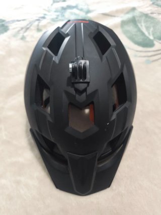 Casco Ciclismo Mongoose Negro con Soporte GoPro