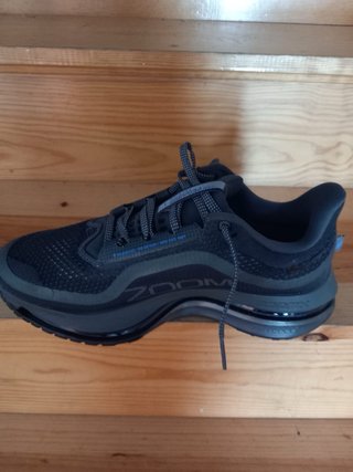 Zapatillas Nike grises y azules