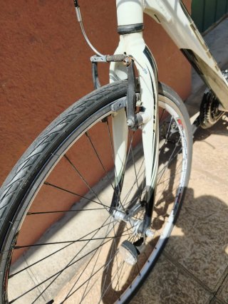 Bicicleta Gravel BH Blanca