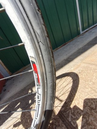 Bicicleta Gravel BH Blanca
