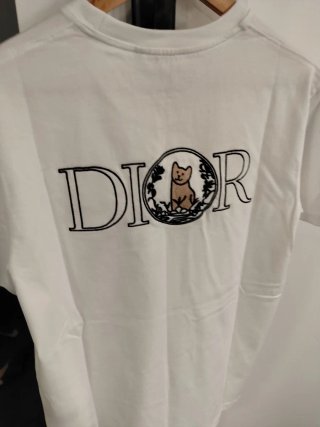 Camiseta Dior Blanca con Parche
